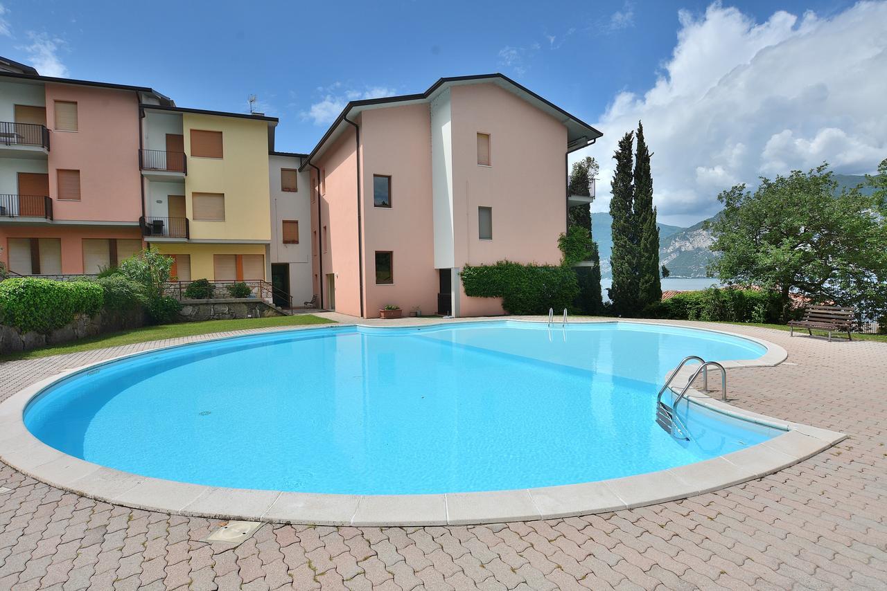 Residenza Candor With Pool Malcesine Exterior photo